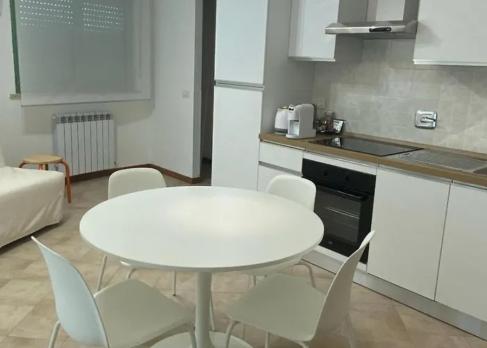 Fontana 2 アパート *